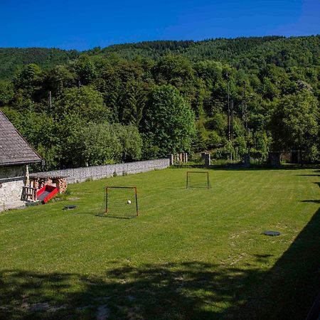 Ubytovacie Zariadenie U Mudajov Kralovany Exteriör bild